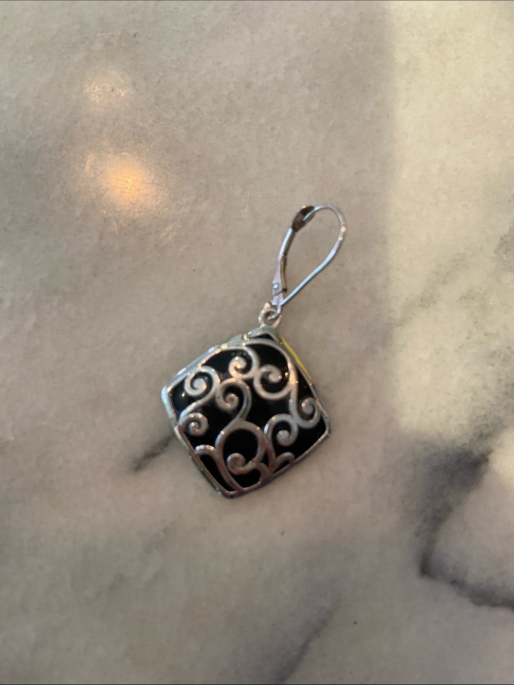 Vintage 14Kt. White Gold and Black Enamel Filigree Drop Earrings. - Picture 3 of 9